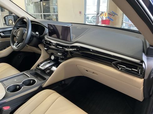 Certified 2025 Acura MDX SH-AWD image 21