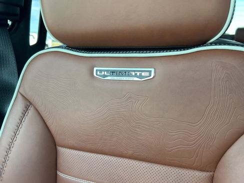 Used 2025 GMC Sierra 2500 Denali Ultimate image 24