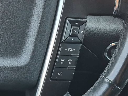 Used 2017 Lincoln Navigator Select AWD/4WD image 25