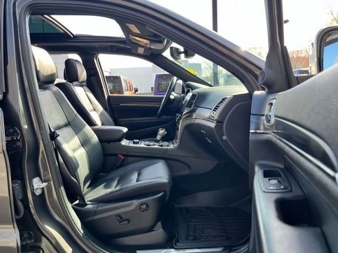 Used 2021 Jeep Grand Cherokee Limited w/ Sun & Sound Group AWD/4WD image 21