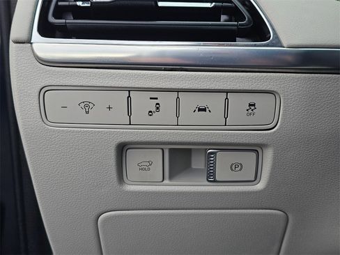 Used 2022 Hyundai Palisade Calligraphy image 27