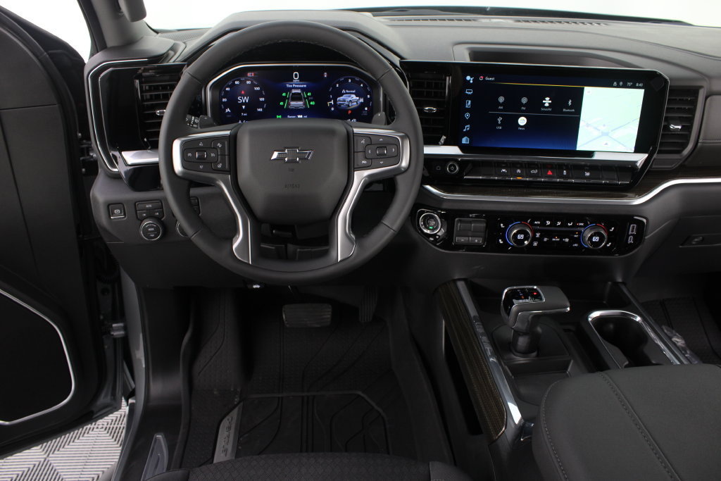 New 2026 Chevrolet Silverado 1500 RST w/ Redline Edition AWD/4WD image 10