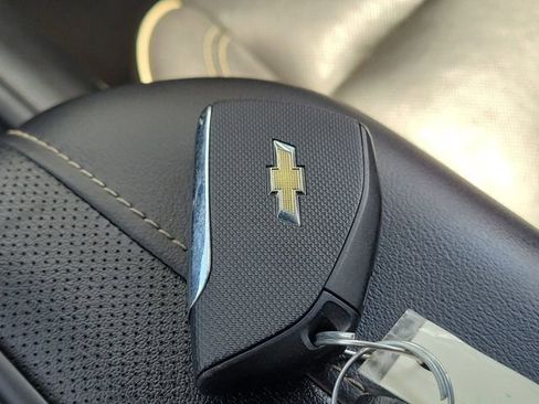 Certified 2023 Chevrolet Suburban Premier image 38