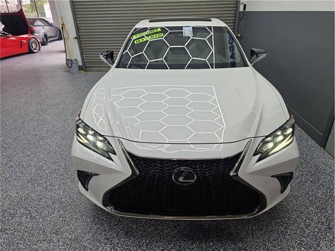 Used 2023 Lexus ES 300h F Sport w/ Accessory Package (Z2) FWD image 8