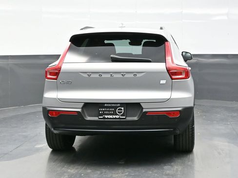 Used 2023 Volvo XC40 Recharge Ultimate image 6