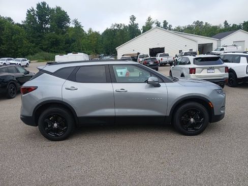 Used 2024 Chevrolet Blazer LT AWD/4WD image 8