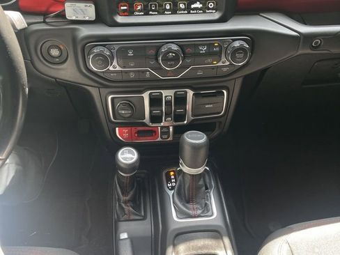 Used 2020 Jeep Gladiator Rubicon image 24