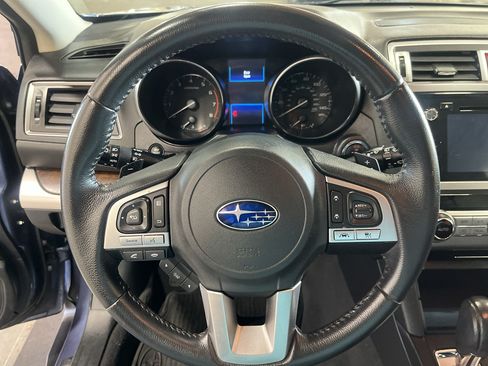 Used 2017 Subaru Outback 2.5i Limited AWD/4WD image 10