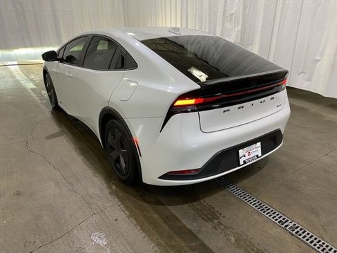 Used 2023 Toyota Prius LE image 6