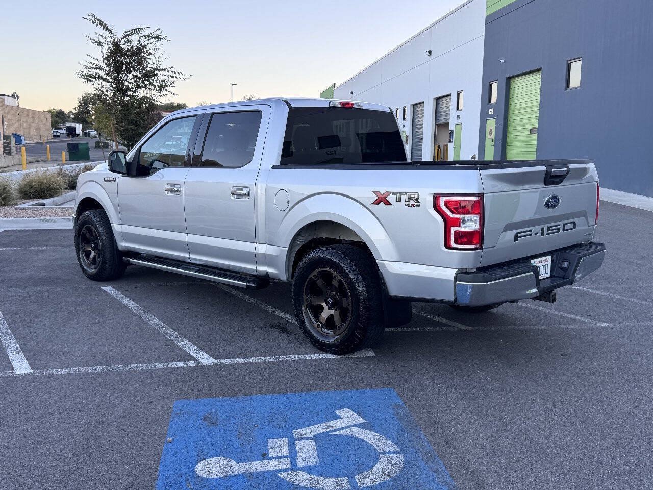 Used 2018 Ford F150 XLT w/ Equipment Group 301A Mid AWD/4WD image 6