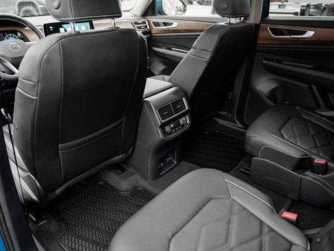 New 2026 Volkswagen Atlas SE image 38