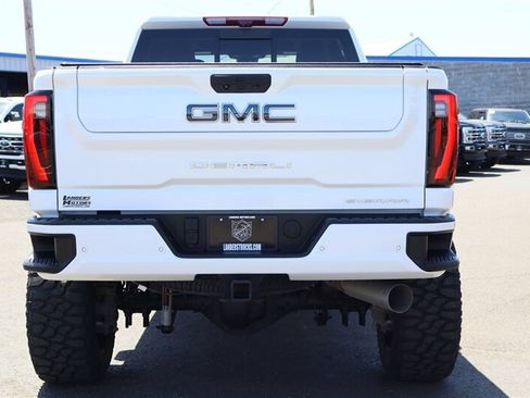 Used 2024 GMC Sierra 3500 Denali Ultimate AWD/4WD image 4