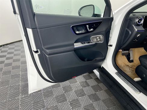 New 2026 Mercedes-Benz GLC 300 GLC 300 image 14