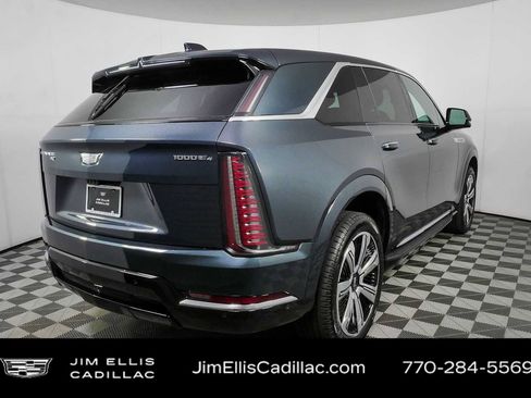 Certified 2025 Cadillac Escalade IQ Luxury 2 w/ LPO, Premium Carpet Package AWD/4WD image 3