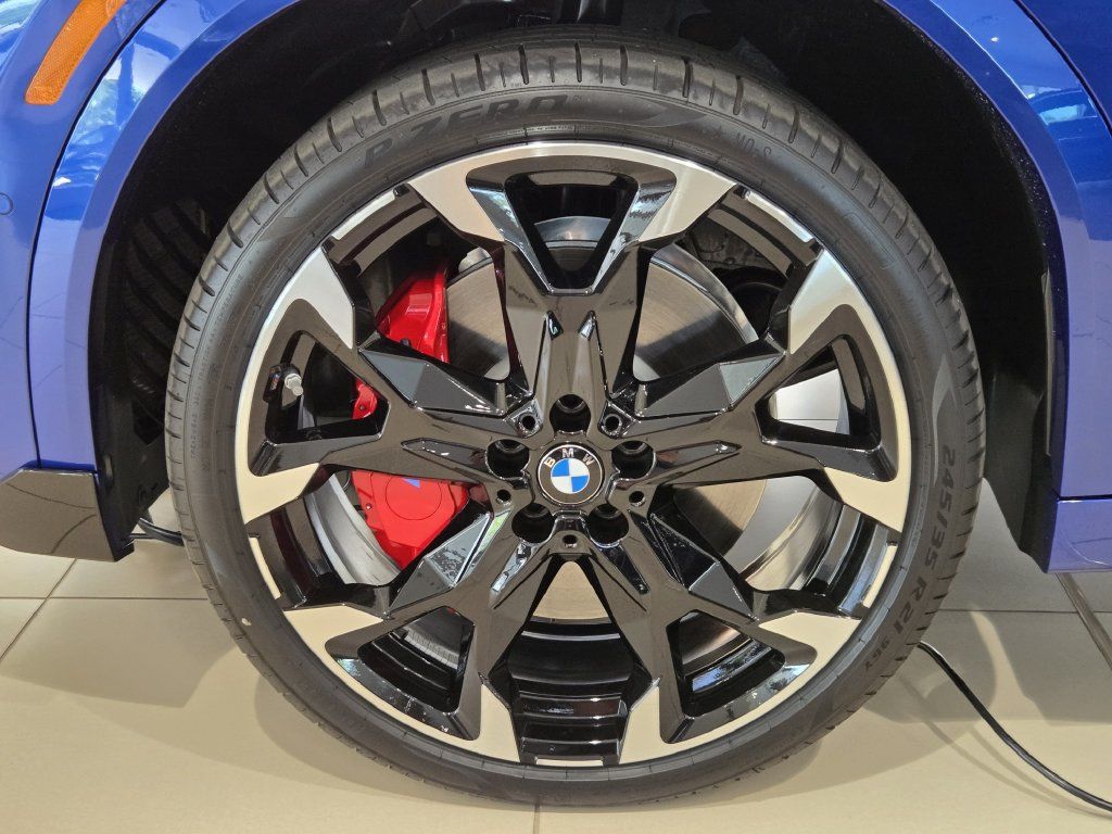New 2026 BMW X2 M35i w/ Technology Package AWD/4WD image 5