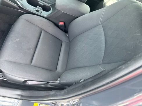 Used 2024 Toyota Corolla LE FWD image 12