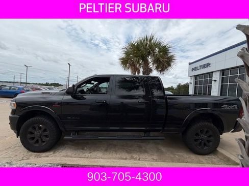 Used 2019 RAM 2500 Laramie w/ Black Appearance Package AWD/4WD image 4