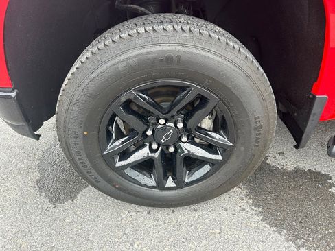 Used 2021 Chevrolet Silverado 1500 LT Trail Boss w/ Convenience Package II image 10