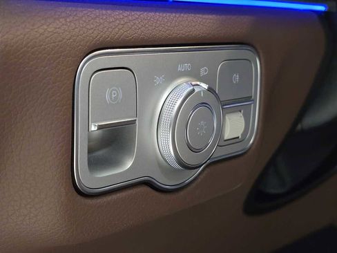 Used 2026 Mercedes-Benz GLE 450 4MATIC image 25