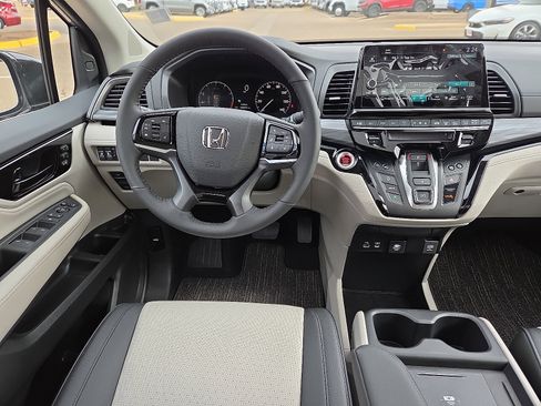 New 2026 Honda Odyssey Elite image 9
