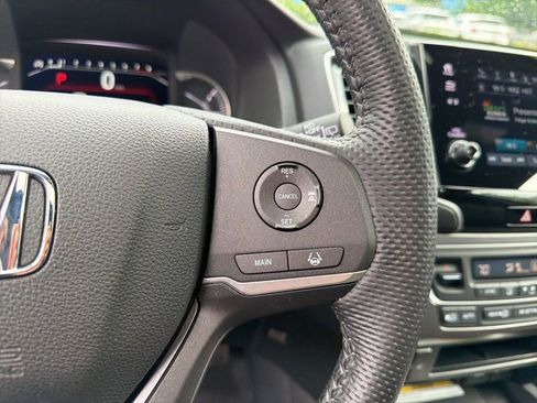 Used 2023 Honda Passport EX-L image 18