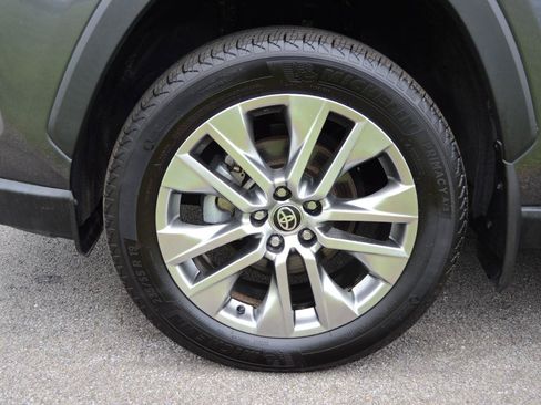 Used 2024 Toyota RAV4 XLE Premium w/ Weather Package AWD/4WD image 9