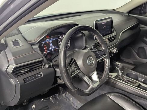Used 2020 Nissan Altima 2.5 SR image 13