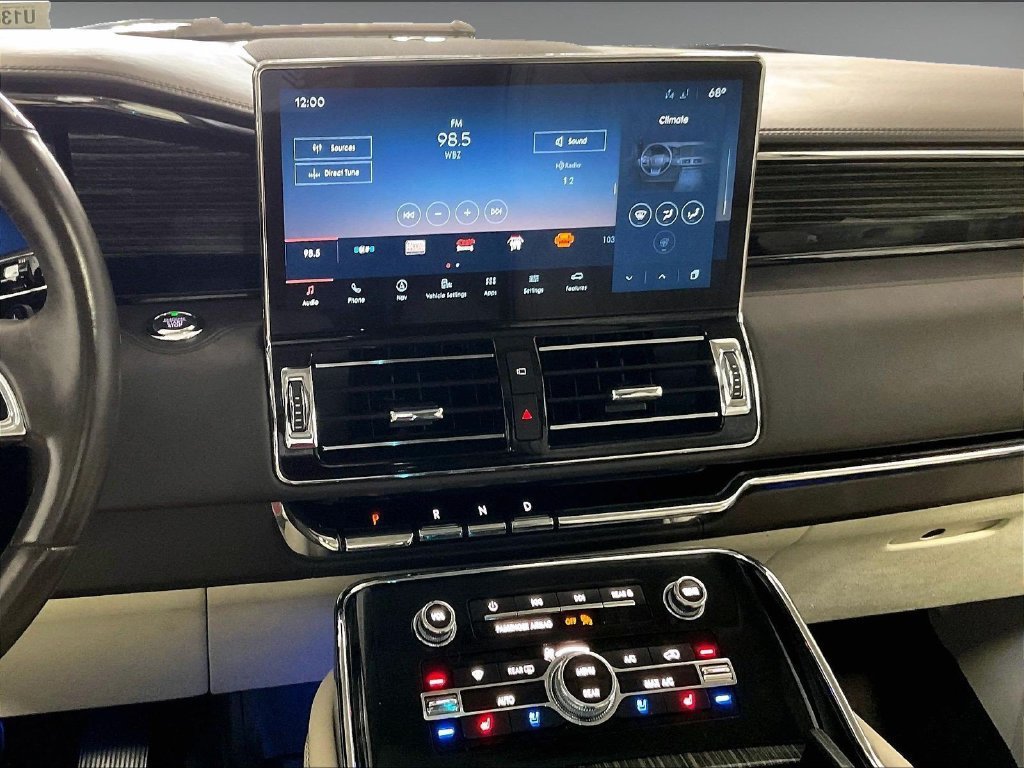 Used 2022 Lincoln Navigator L Black Label AWD/4WD image 19