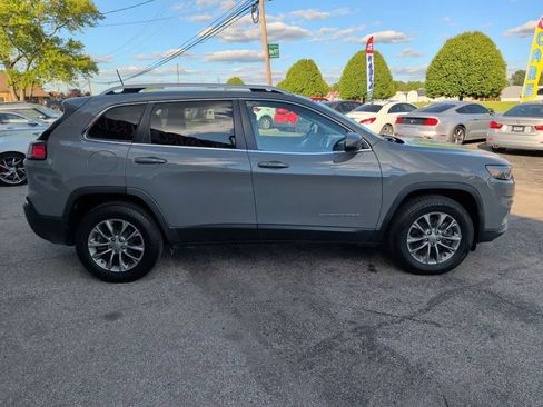 Used 2020 Jeep Cherokee Latitude Plus w/ Comfort/Convenience Group AWD/4WD image 4