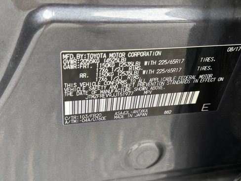 Used 2018 Toyota RAV4 LE w/ All Weather Liner Package FWD image 32