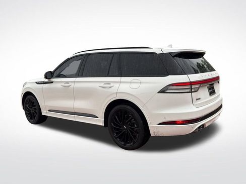 Certified 2024 Lincoln Aviator Reserve w/ Equipment Group 201A AWD/4WD image 6