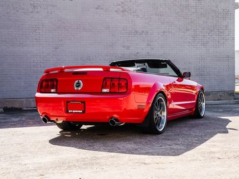 Used 2006 Ford Mustang GT Premium RWD image 45