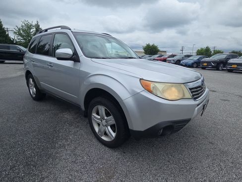 Used 2010 Subaru Forester 2.5X Limited AWD/4WD image 3