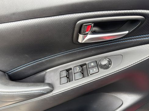 Used 2020 Toyota Yaris XLE image 11