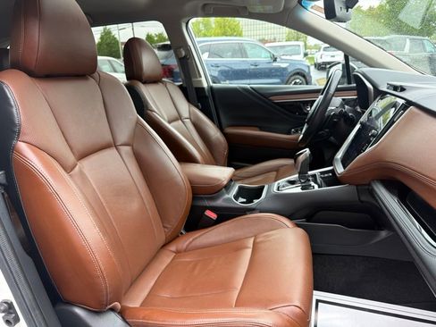 Used 2021 Subaru Outback Touring AWD/4WD image 11