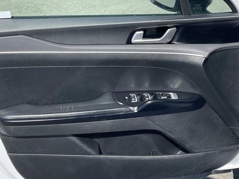 Used 2022 Kia K5 GT-Line FWD image 20