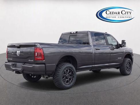 Used 2023 RAM 3500 Laramie AWD/4WD image 4