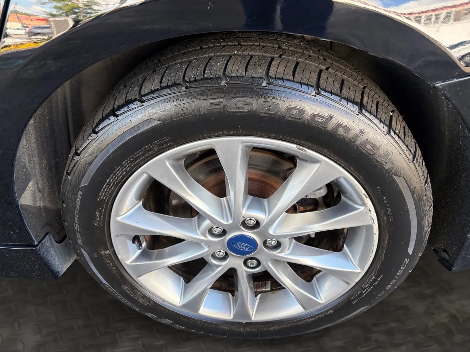 Used 2017 Ford Fusion SE w/ Fusion SE Technology Package FWD image 40
