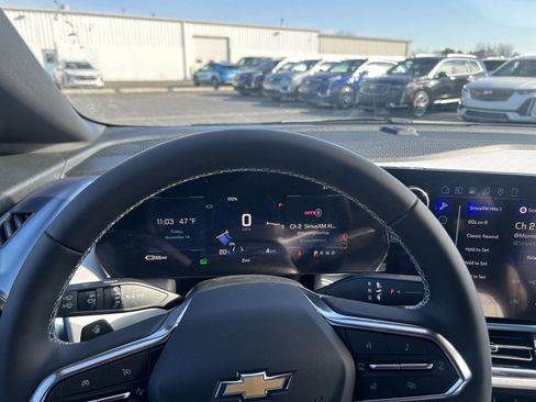 New 2026 Chevrolet Equinox EV LT FWD image 26