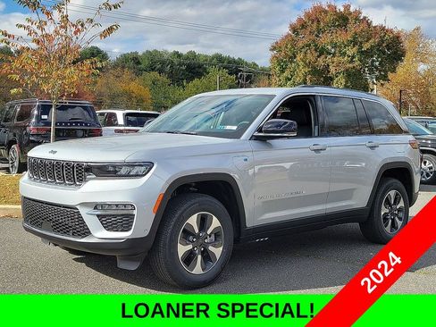 New 2024 Jeep Grand Cherokee Limited 4xe w/ Luxury Tech Group II image 2