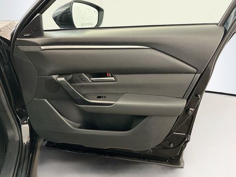 Used 2025 MAZDA CX-50 AWD 2.5 S w/ Premium Package image 35