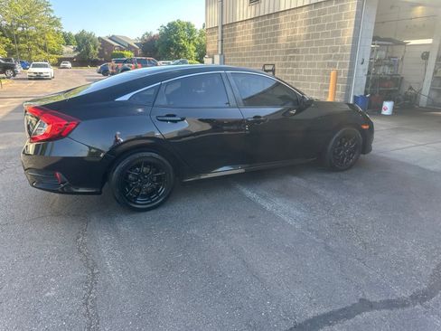 Used 2018 Honda Civic LX image 3