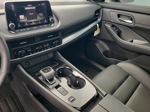 New 2026 Nissan Rogue SV w/ SV Premium Package image 31