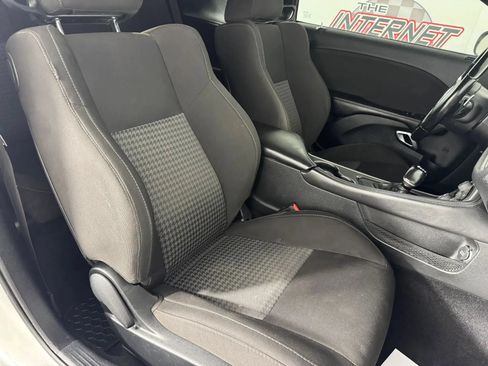 Used 2020 Dodge Challenger R/T RWD image 30