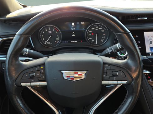 Used 2021 Cadillac XT6 Premium Luxury image 30