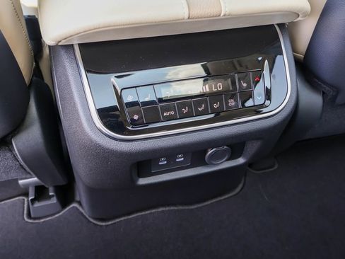 New 2026 Nissan Armada Platinum image 18