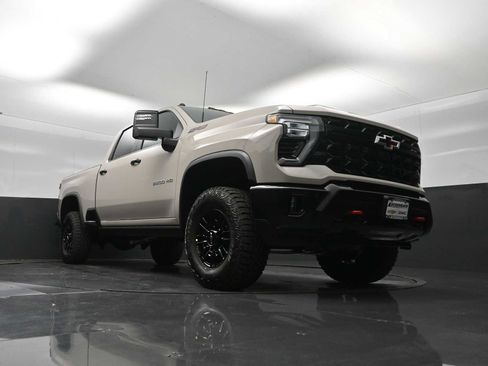 New 2026 Chevrolet Silverado 2500 ZR2 AWD/4WD image 60