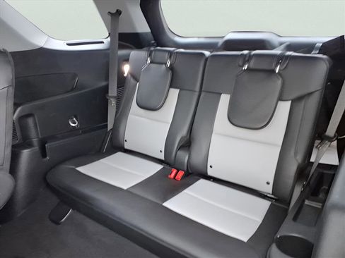 Used 2023 Ford Explorer XLT w/ Equipment Group 202A image 8