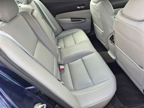 Used 2016 Acura TLX FWD image 18