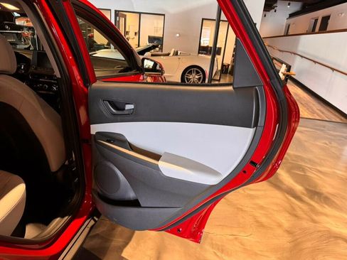 Used 2022 Hyundai Kona SEL FWD image 21